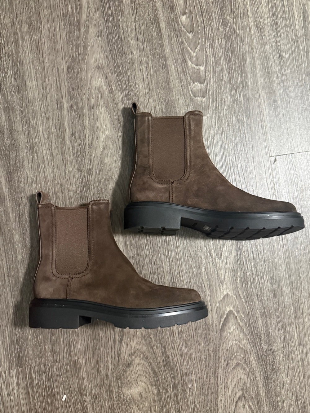 Vince Chelsea Pinecrest Suede Boots